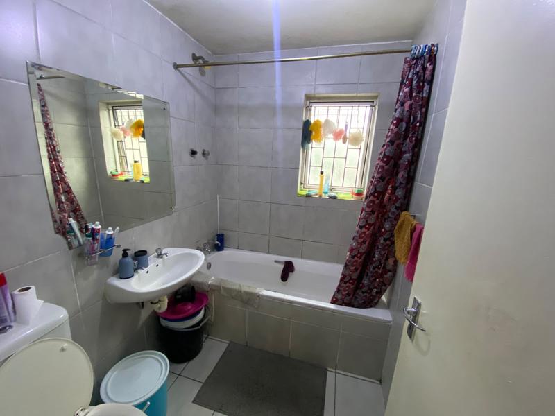 3 Bedroom Property for Sale in Maitland Western Cape